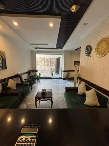 Facilities, Hotel Crescent in Peshawar