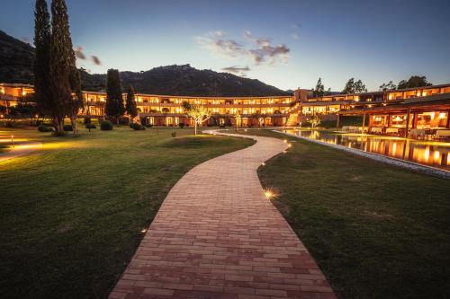Is Molas Resort, Пула