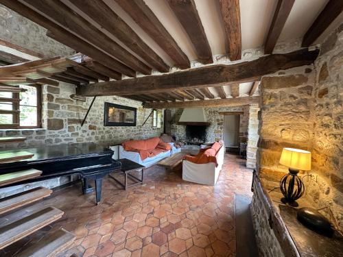 Ferme du Haute du Château (Ferme du Haute du Chateau) in Ville-Saint-Jacques