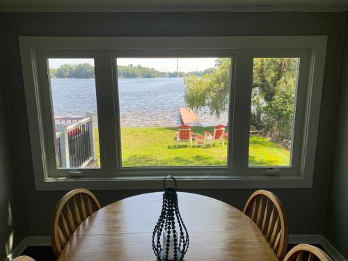 Pet-Friendly Cozy Lake Cottage and Kayaks! in 波波