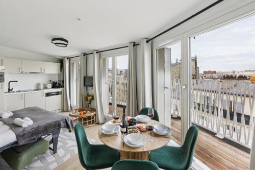 Lavie Maison Private Terrace & Air Conditioning