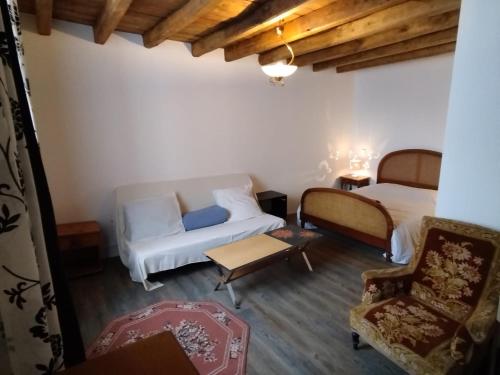 Chambres Chez Marcel in Argancon