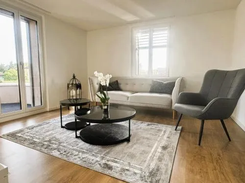 3-Zimmer-Apartment mit Terrasse, 5 Min zu Bahn & Shops in Luterbach, Schweiz