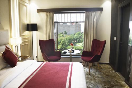 Double room, deluxe, smokers allowed