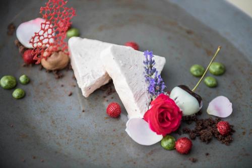 Hotel Rosengarten (Schenna Resort) – Schenna, MS