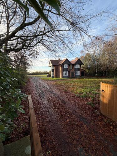 Avon Dhu 6 Bedroom Villa gîte à louer Skelton