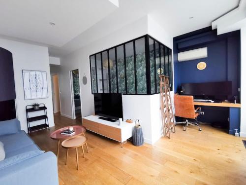 Appartement rénové une chambre avec espace de travail - Location saisonnière - Suresnes