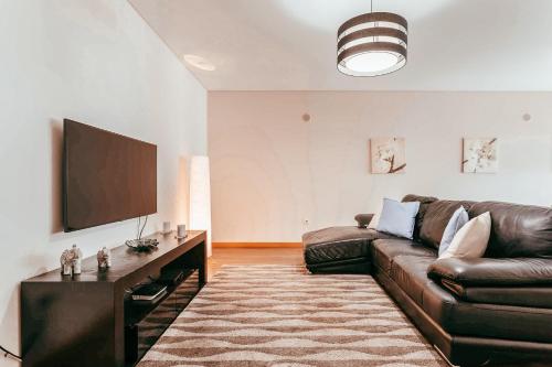 Modern & Elegant 2 bedroom in Amadora by GT House, Amadora
