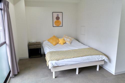 XS28 XROSS STAY Namba11 難波