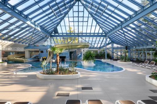 Swimming pool, Ferienpark Rugen IFA, Binz in Ostseebad Binz