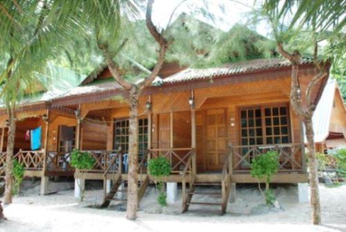 New Cocohut Chalet Perhentian Island