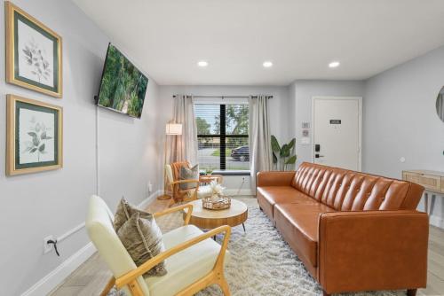 Modern Escape Near Lake Eola and Downtown Orlando – khách sạn tại Trung Tam Thanh Pho