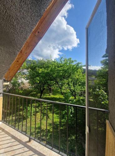 Skats, Bacho's cottages Mzetamze - cozy mountain retreat in Kimotesubani