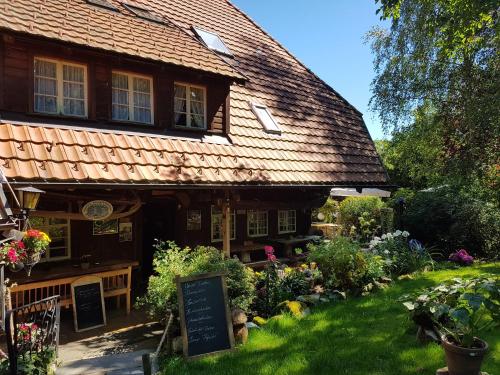 Gasthaus Hirtenbrunnen - Accommodation - Hof