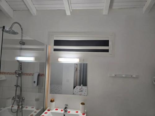 Bungalow confortable à Le Gosier - 20 m² avec jardin - image 14