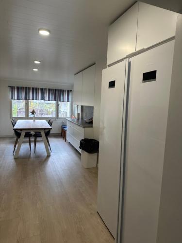 Konyha, Hostel400Kokkola Lehmustien iso Asunto in Kokkola Karleby