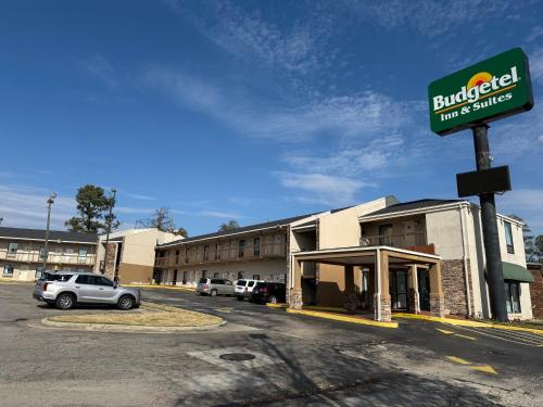 Budgetel Inn and Suites- FORT GORDON - 숙소 외관