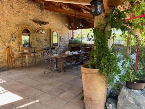 La Bannette - Chambres et table d'hôtes (La Bannette - Chambres et table d'hotes) in Thoard
