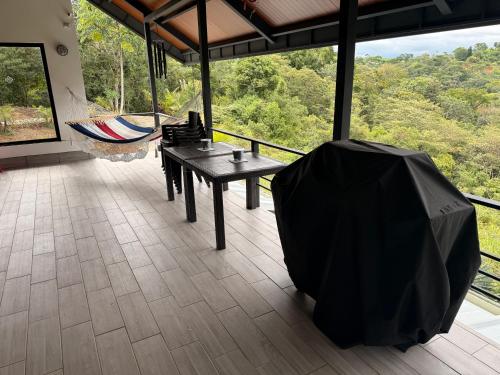 Refugio La Montana, Costa Rica in Linda Vista