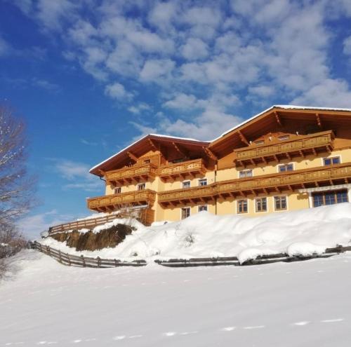  Haus Höllwart, Unterkunft in Sankt Johann im Pongau