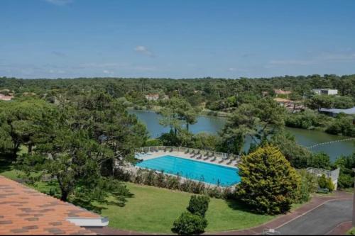 Sea & Golf, Pool and Zen Apartment in Chiberta