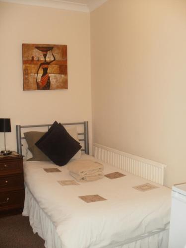 London Heathrow Guesthouse - main image