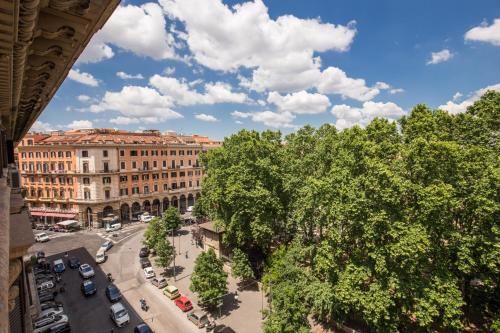 Leoni D'oro - close to Roma Termini