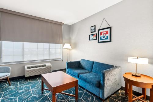 Four Points by Sheraton Oklahoma City Quail Springs - image 2