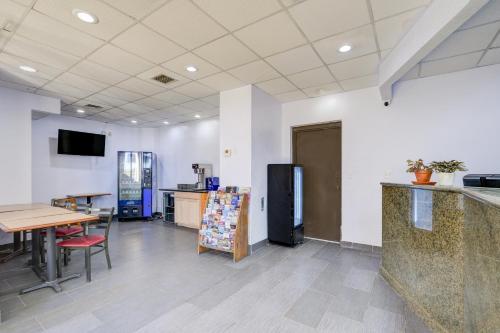 大堂, Capital O Travelers Inn Lawton Fort Sill in 羅頓 (OK)