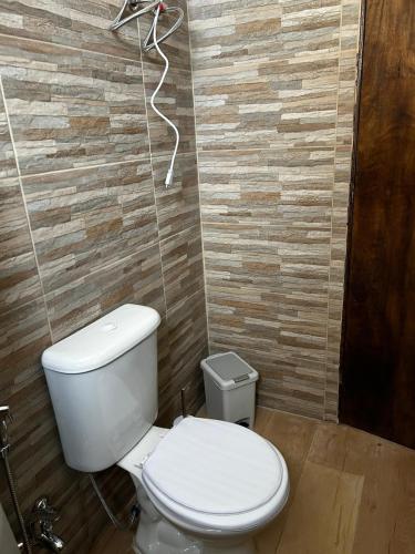 Chuy Aparts 2 in Chuy