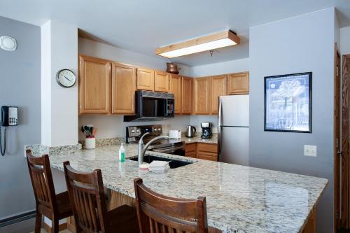 River Mountain Lodge 203W in Breckenridge, USA