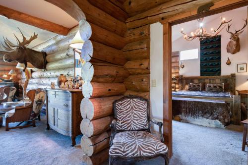 Swan River Lodge Home: Spacious, Hot Tub in Baldy Mountain