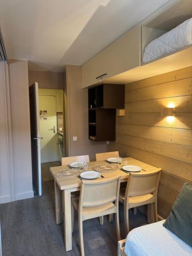 Studio cosy Plagne 1800 - 4pers - Piscine chauffee - Outdoor in La Plagne