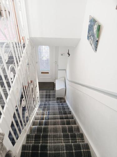 Cosy house with coastal views - close to Edinburgh in Бернтісленд