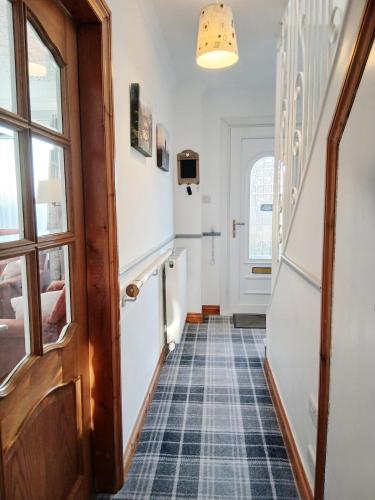 Cosy house with coastal views - close to Edinburgh in Бернтісленд