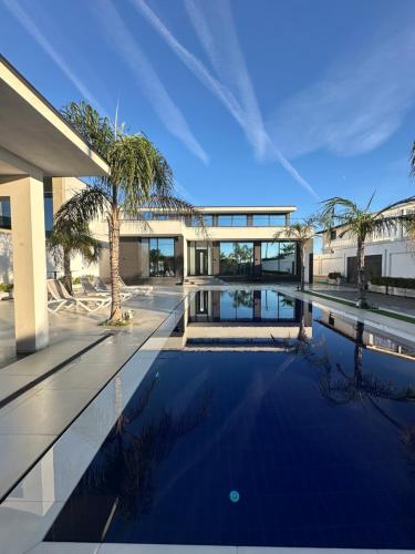 La Mirage Villa