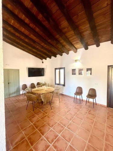 Seadmed, m² 10 magamistuba, 4 privaatset vannituba Maja kohas Doña Rama
 (Cerro Caña: Naturaleza, Confort y Exclusividad) in Posadilla