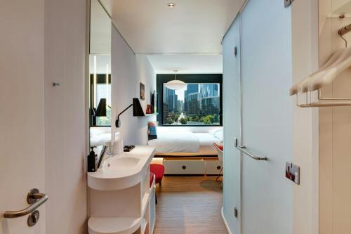 room detail thumbnail 0