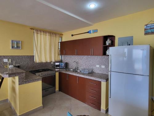 virtuve, Suite apartment 101 Santa Marianita Beach Manta by BRISAMAR in Santa Marianita