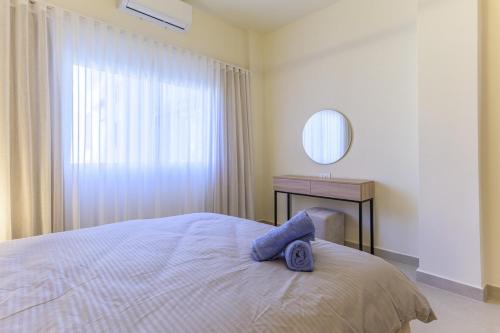 Coral 1BR Apartment In Mar Mikhael - image 3