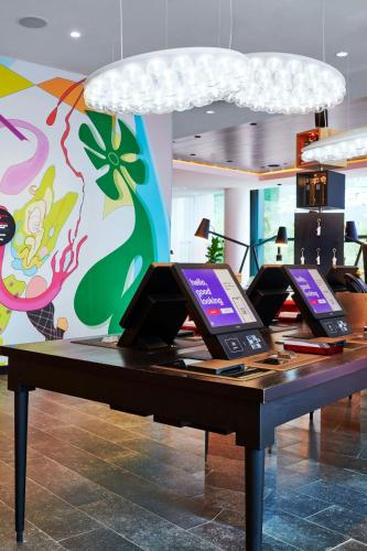 citizenM Miami Brickell - image 5
