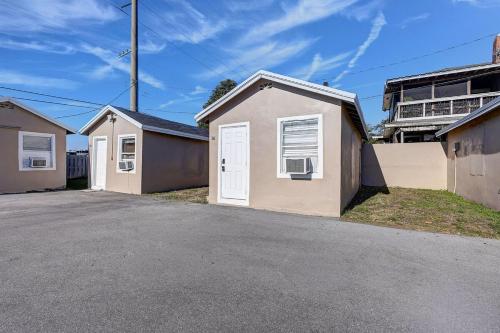 Special - Xtra Comfy - King Bed in Indiantown (FL)