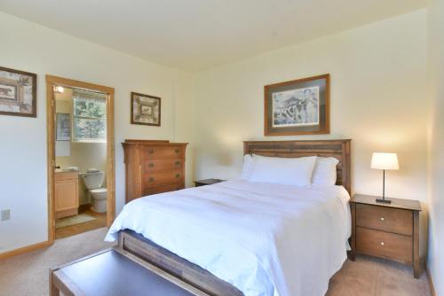 Breck Mountain Lookout - Dog Friendly Home - image 5