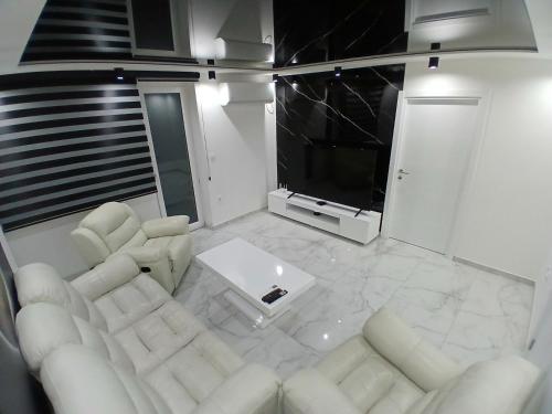 Apartman Tiha Noc in Bogojevo