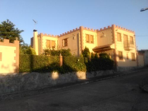 Viesnīcas āriene, Fuerte de San Mauricio in Palazuelo de Vedija