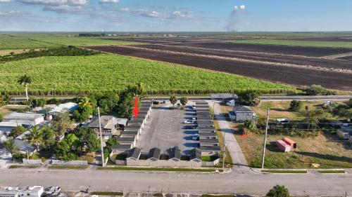 A szálláshely kívülről, Cozy King Bed Studio - Affordable Fresh Cozy in Indiantown (FL)