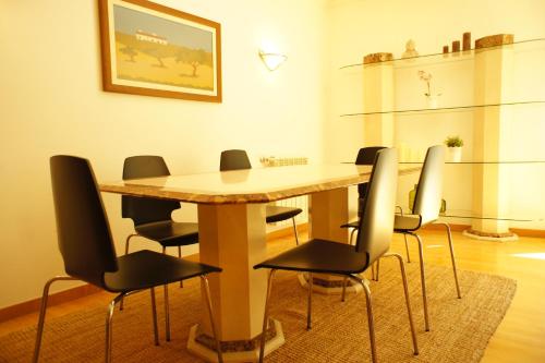  Modern Apartment near the Bridge in Lissabon