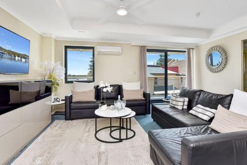 Oaks The Entrance Waterfront Suites in Merkez Sahil