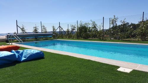 Peldbaseins, Ecofurtado in Foz de Alvares