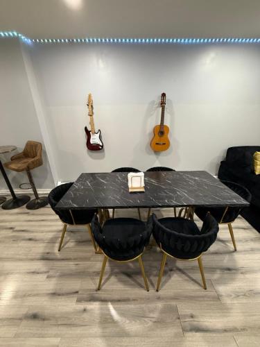 EWRBNB - Private Bedroom in Well sized Shared Apartment - 1 in 伊麗莎白